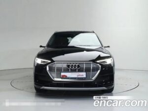 Audi e-tron 55 4WD 2022 года из Южной Кореи