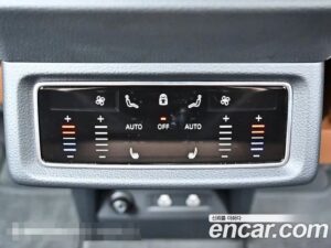 Audi e-tron 55 4WD 2022 года из Южной Кореи