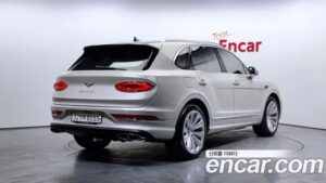 Bentley Bentayga 4.0 V8 2022 года из Южной Кореи