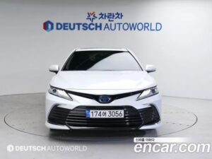 Toyota Camry 2.5 XLE HYBRID 2022 года из Южной Кореи