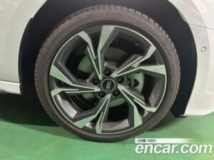 Audi A3 40 TFSI Premium 2023 года из Южной Кореи