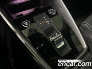 Audi A3 40 TFSI Premium 2023 года из Южной Кореи