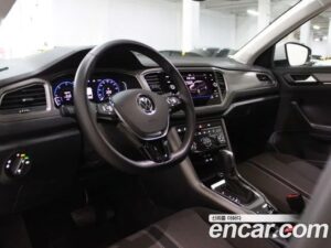 Volkswagen T-Roc 2.0 TDI Style 2021 года из Южной Кореи