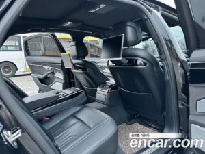 Audi A8 55 TFSI 4WD LWB 2020 года из Южной Кореи
