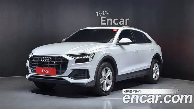 Audi Q8 45 TDI 4WD Premium 2021 года из Кореи