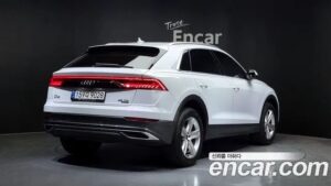 Audi Q8 45 TDI 4WD Premium 2021 года из Южной Кореи
