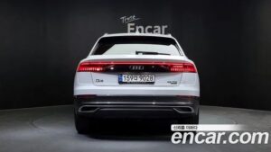 Audi Q8 45 TDI 4WD Premium 2021 года из Южной Кореи