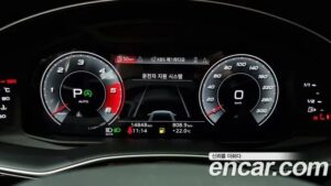 Audi Q8 45 TDI 4WD Premium 2021 года из Южной Кореи