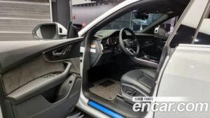Audi Q8 45 TDI 4WD Premium 2021 года из Южной Кореи