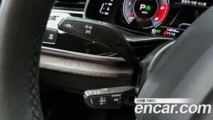 Audi Q8 45 TDI 4WD Premium 2021 года из Южной Кореи