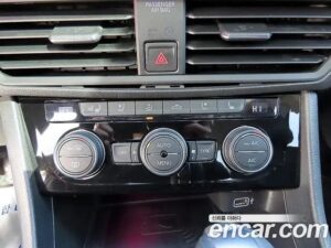 Volkswagen Jetta 1.4 TSI Prestige 2020 года из Южной Кореи