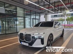 BMW 7-Series 740i sDrive M Sport 2023 года из Южной Кореи