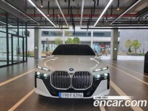 BMW 7-Series 740i sDrive M Sport 2023 года из Южной Кореи