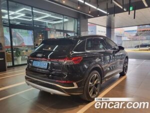 Audi Q4 e-TRON 40 Premium 2022 года из Южной Кореи