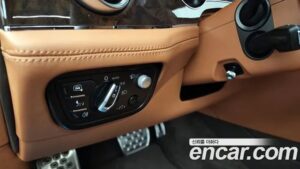 Bentley Bentayga 4.0 V8 2020 года из Южной Кореи