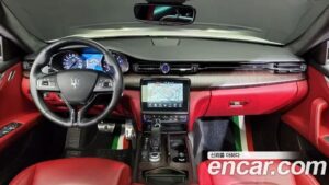 Maserati Quattroporte 3.0 V6 GranLusso 2020 года из Южной Кореи