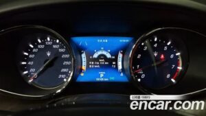 Maserati Quattroporte 3.0 V6 GranLusso 2020 года из Южной Кореи