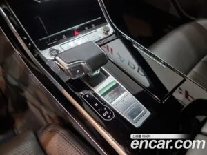Audi A8 55 TFSI 4WD LWB 2021 года из Южной Кореи