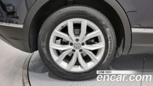 Volkswagen Tiguan 2.0 TDI Premium 2020 года из Южной Кореи