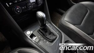 Volkswagen Tiguan 2.0 TDI Premium 2020 года из Южной Кореи