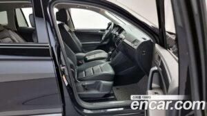 Volkswagen Tiguan 2.0 TDI Premium 2020 года из Южной Кореи