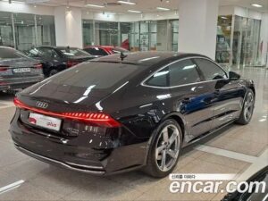 Audi A7 50 TDI 4WD Premium 2022 года из Южной Кореи