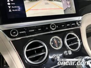Bentley Continental 4.0 GTC 2021 года из Южной Кореи