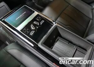 Audi A8 55 TFSI 4WD LWB 2021 года из Южной Кореи