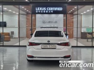 Lexus ES Executive 2021 года из Южной Кореи
