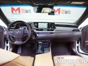 Lexus ES Executive 2021 года из Южной Кореи