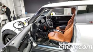 Mini Cooper SE CLASSIC 2022 года из Южной Кореи
