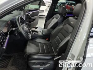 Volkswagen Touareg 3.0 TDI R-Line 2020 года из Южной Кореи