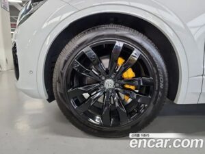 Volkswagen Touareg 3.0 TDI R-Line 2020 года из Южной Кореи