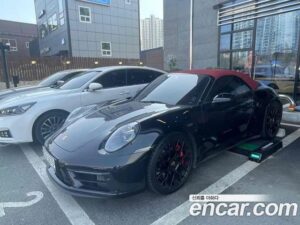 Porsche 911 CARRERA GTS Cabriolet 2022 года из Южной Кореи