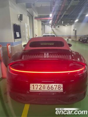 Porsche 911 CARRERA GTS Cabriolet 2022 года из Южной Кореи