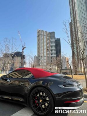 Porsche 911 CARRERA GTS Cabriolet 2022 года из Южной Кореи