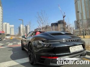Porsche 911 CARRERA GTS Cabriolet 2022 года из Южной Кореи