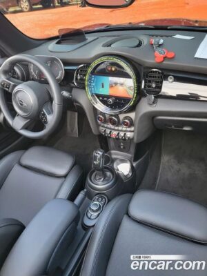 Mini Cooper Convertible RESOLUTE Edition 2022 года из Южной Кореи