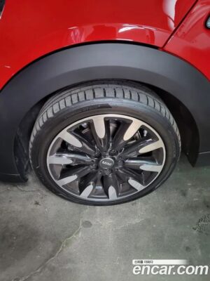 Mini Cooper Convertible RESOLUTE Edition 2022 года из Южной Кореи