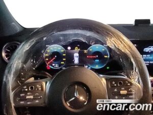 Mercedes-Benz EQA EQA250 2022 года из Южной Кореи