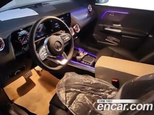 Mercedes-Benz EQA EQA250 2022 года из Южной Кореи