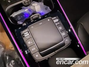 Mercedes-Benz EQA EQA250 2022 года из Южной Кореи