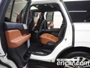 Lincoln Navigator 3.5L 2021 года из Южной Кореи