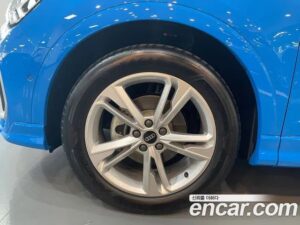 Audi Q3 35 TDI Premium Sportback 2022 года из Южной Кореи