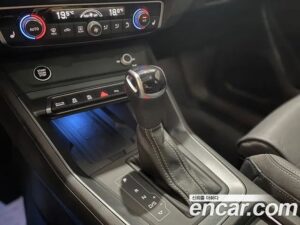 Audi Q3 35 TDI Premium Sportback 2022 года из Южной Кореи