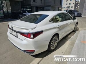 Lexus ES Executive 2020 года из Южной Кореи