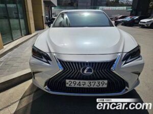 Lexus ES Executive 2020 года из Южной Кореи