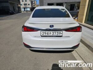 Lexus ES Executive 2020 года из Южной Кореи