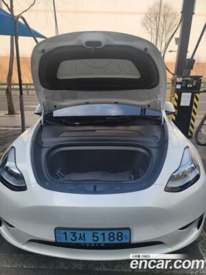 Tesla Model Y LONG RANGE 2021 года из Южной Кореи