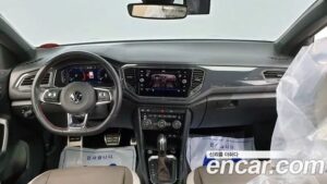 Volkswagen T-Roc 2.0 TDI Premium 2021 года из Южной Кореи